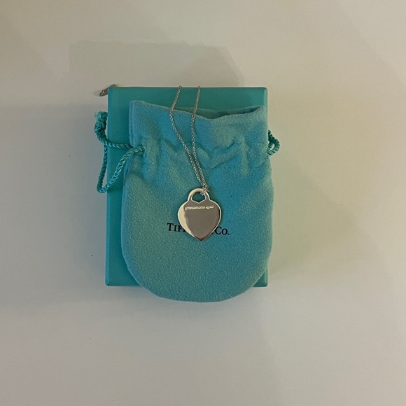 Heart Tag Pendant - Picture 2 of 2